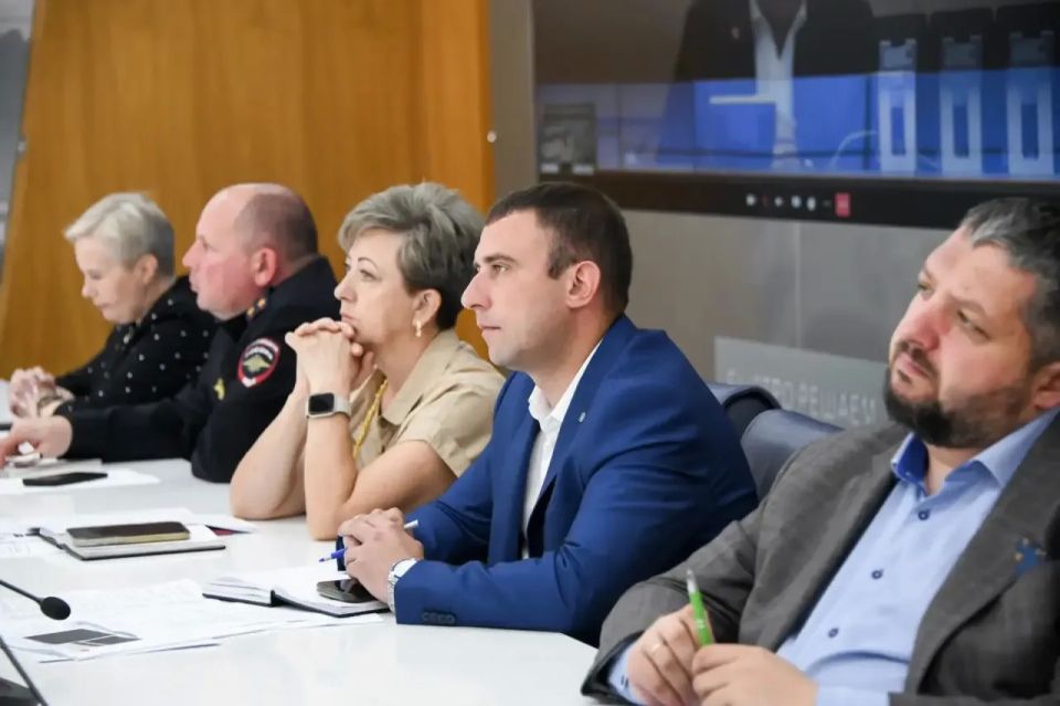 Татьяна Витушева: Сегодня в рамках заседания Правительства Московской области, проводимого под руководством Губернатора Андрея Воробьёва, проговорили текущую ситуацию с ремонтом автомобильных дорог Татьяна Витушева: Сегодня в рамках заседания Правительства Московской области, проводимого под руководством Губернатора Андрея Воробьёва, проговорили текущую ситуацию с ремонтом автомобильных дорог