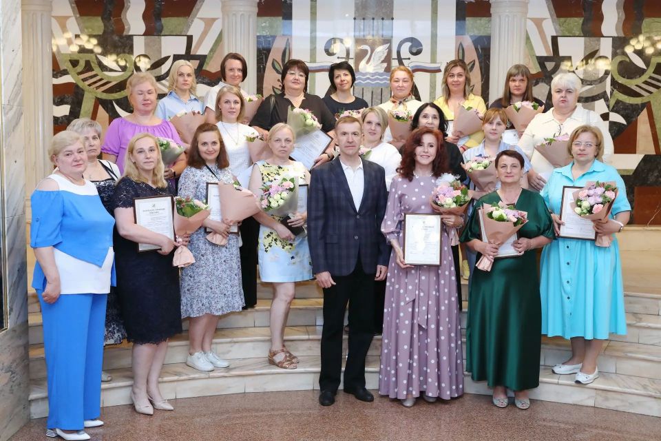 Поддержка и забота: в Долгопрудном поздравили социальных работников округа