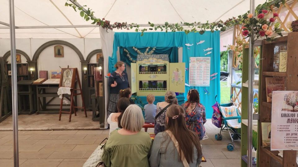 В Королёве открылась православная выставка - ярмарка «Кладезь» с редкой иконой и монастырскими изделиями
