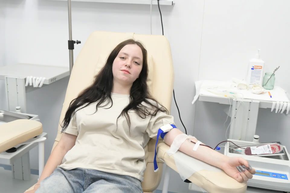 Дмитровская молодёжь сдала кровь в преддверии Всемирного дня донора Дмитровская молодёжь сдала кровь в преддверии Всемирного дня донора
