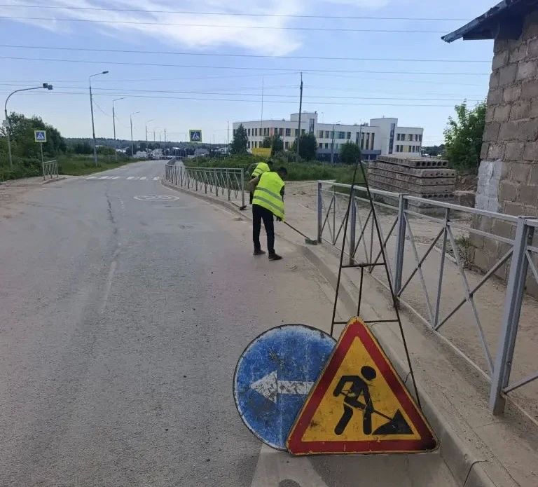 Сотрудники МБУ «Благоустройство СП» продолжают наводить порядок во всех населённых пунктах Сергиево-Посадского округа Сотрудники МБУ «Благоустройство СП» продолжают наводить порядок во всех населённых пунктах Сергиево-Посадского округа