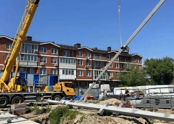 На второй опоре надземного пешеходного перехода со стороны ЖК «Рублёвский» в Одинцове начали монтаж металлоконструкций лестничных сходов На второй опоре надземного пешеходного перехода со стороны ЖК «Рублёвский» в Одинцове начали монтаж металлоконструкций лестничных сходов
