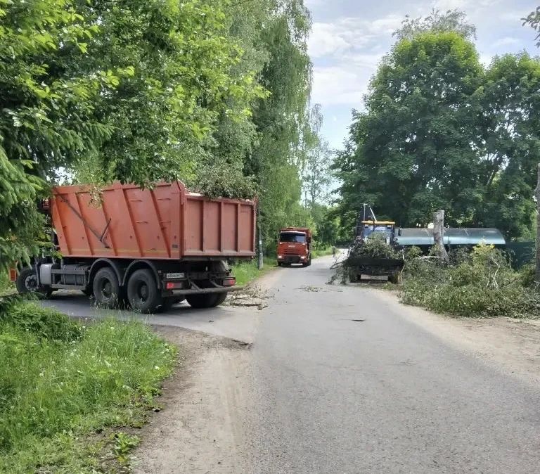 Сотрудники МБУ «Благоустройство СП» продолжают наводить порядок во всех населённых пунктах Сергиево-Посадского округа Сотрудники МБУ «Благоустройство СП» продолжают наводить порядок во всех населённых пунктах Сергиево-Посадского округа