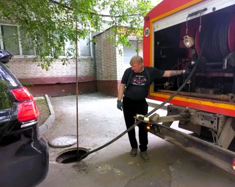 За последний месяц в Королёве было ликвидировано около 240 засоров в канализационной системе За последний месяц в Королёве было ликвидировано около 240 засоров в канализационной системе