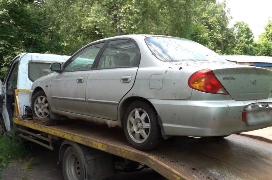 В Солнечногорске арестовали автомобиль должника за неуплату ЖКУ