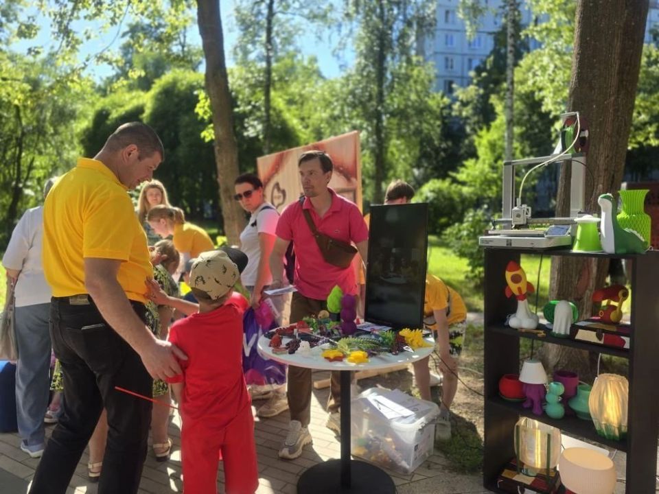 «ЦИТРУС» взорвал Пушкино!. Третий год подряд общественная организация «Творческие многодетные семьи Пушкинского» во главе с идейным вдохновителем Екатериной Неженцевой, при поддержке администрации округа, проводит фестиваль... «ЦИТРУС» взорвал Пушкино!. Третий год подряд общественная организация «Творческие многодетные семьи Пушкинского» во главе с идейным вдохновителем Екатериной Неженцевой, при поддержке администрации округа, проводит фестиваль...
