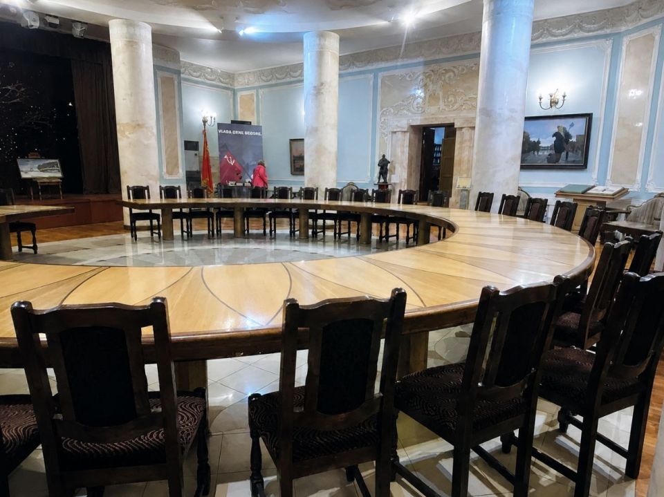 Подольские долголеты побывали в бункере Сталина Подольские долголеты побывали в бункере Сталина