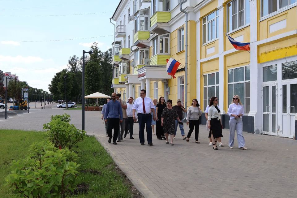 Андрей Голубев проинспектировал благоустроенный проспект Победы в Ступино Андрей Голубев проинспектировал благоустроенный проспект Победы в Ступино
