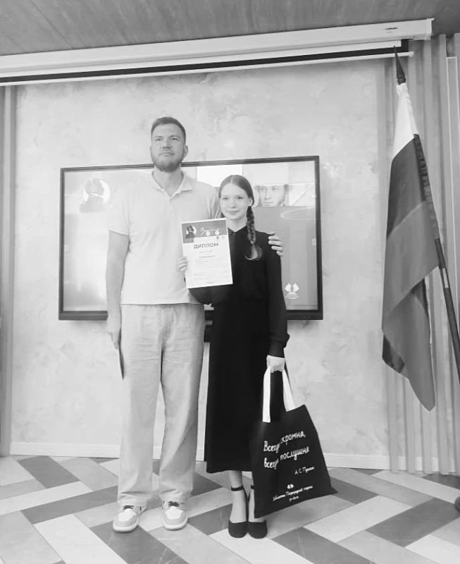 Молодёжный театр «Звучащее слово» вернулся из Санкт-Петербурга с наградами Молодёжный театр «Звучащее слово» вернулся из Санкт-Петербурга с наградами