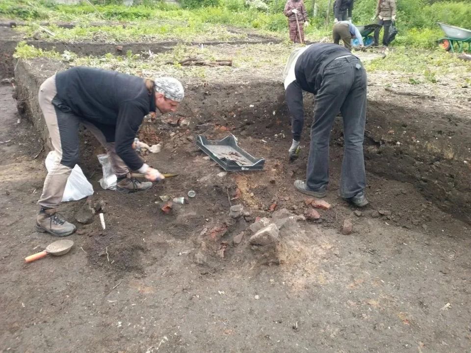 Коломенские археологи начали новый полевой сезон с раскопок в кремле Коломенские археологи начали новый полевой сезон с раскопок в кремле