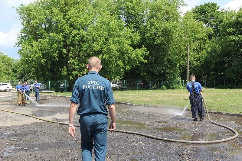 В Центре культуры и досуга «Москворецкий» прошел день профильной направленности «Профессия пожарный» для школьников В Центре культуры и досуга «Москворецкий» прошел день профильной направленности «Профессия пожарный» для школьников