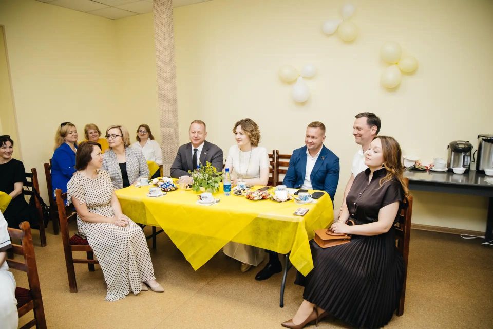 В честь Дня социального работника встретились с людьми, которые каждый день посвящают себя заботе о других В честь Дня социального работника встретились с людьми, которые каждый день посвящают себя заботе о других