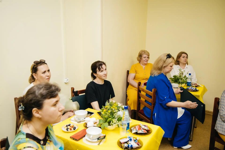 В честь Дня социального работника встретились с людьми, которые каждый день посвящают себя заботе о других В честь Дня социального работника встретились с людьми, которые каждый день посвящают себя заботе о других