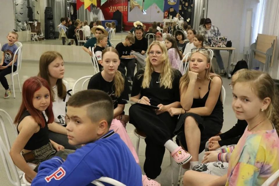 Интеллектуальное состязание факультетов: квиз о Гарри Поттере в клубе «Романтик» Интеллектуальное состязание факультетов: квиз о Гарри Поттере в клубе «Романтик»