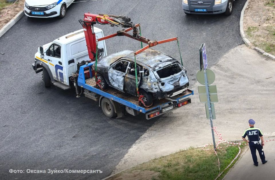 Обстановка на месте взрыва автомобиля в Балашихе