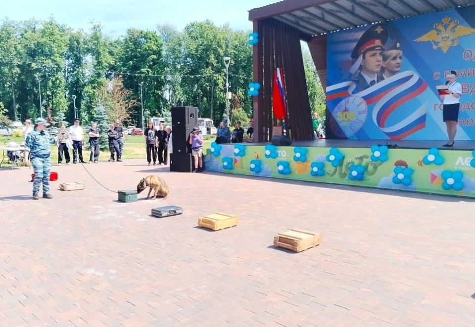 В парке «Восточный» прошло профессионально-ориентационное мероприятие «Один день с полицией России» В парке «Восточный» прошло профессионально-ориентационное мероприятие «Один день с полицией России»