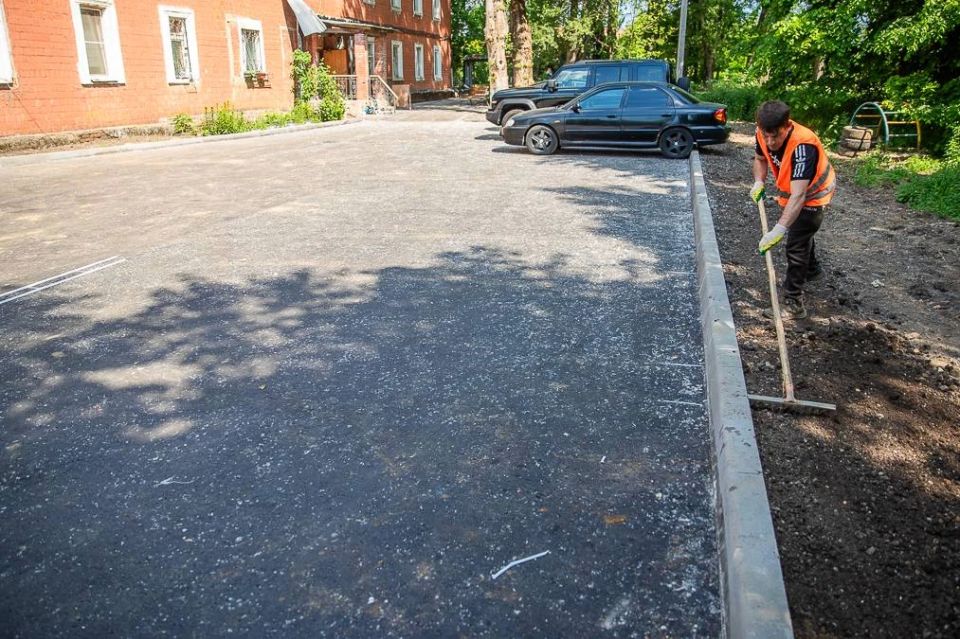 Андрей Иванов: На Заводском проспекте в Голицыно завершается комплексное благоустройство дворовой территории у домов 24, 27, 28, 30, 31 Андрей Иванов: На Заводском проспекте в Голицыно завершается комплексное благоустройство дворовой территории у домов 24, 27, 28, 30, 31