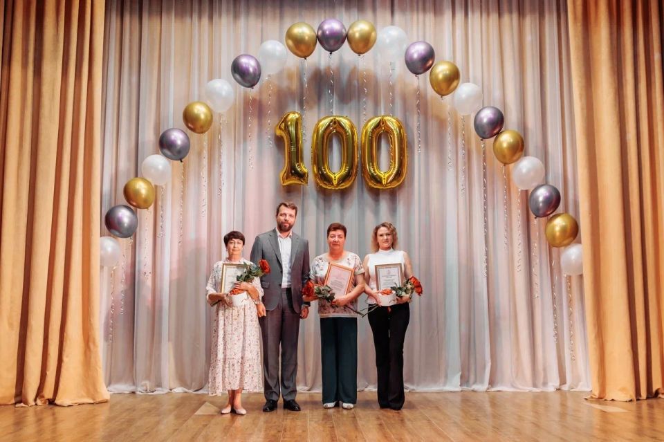 100 лет заботы!. В 1926 году, на станции Куровская, на территории бывшего Спасо-Преображенского мужского монастыря был создан инвалидный дом «Рабочее дело» 100 лет заботы!. В 1926 году, на станции Куровская, на территории бывшего Спасо-Преображенского мужского монастыря был создан инвалидный дом «Рабочее дело»