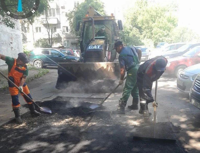 В Долгопрудном продолжается ямочный ремонт: где пройдёт в праздники В Долгопрудном продолжается ямочный ремонт: где пройдёт в праздники
