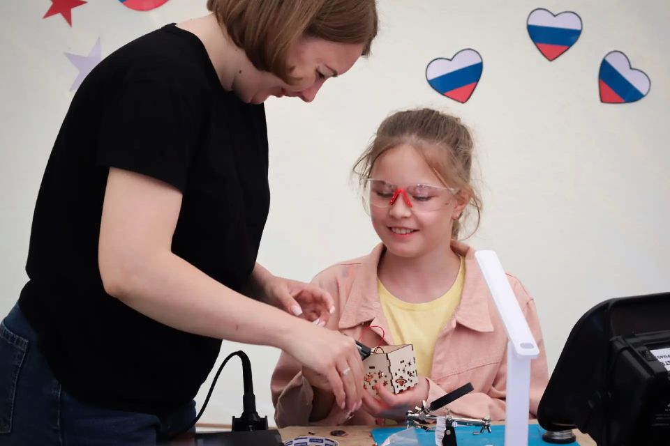 Парки Городского округа Коломна приглашают вместе отметить День России Парки Городского округа Коломна приглашают вместе отметить День России