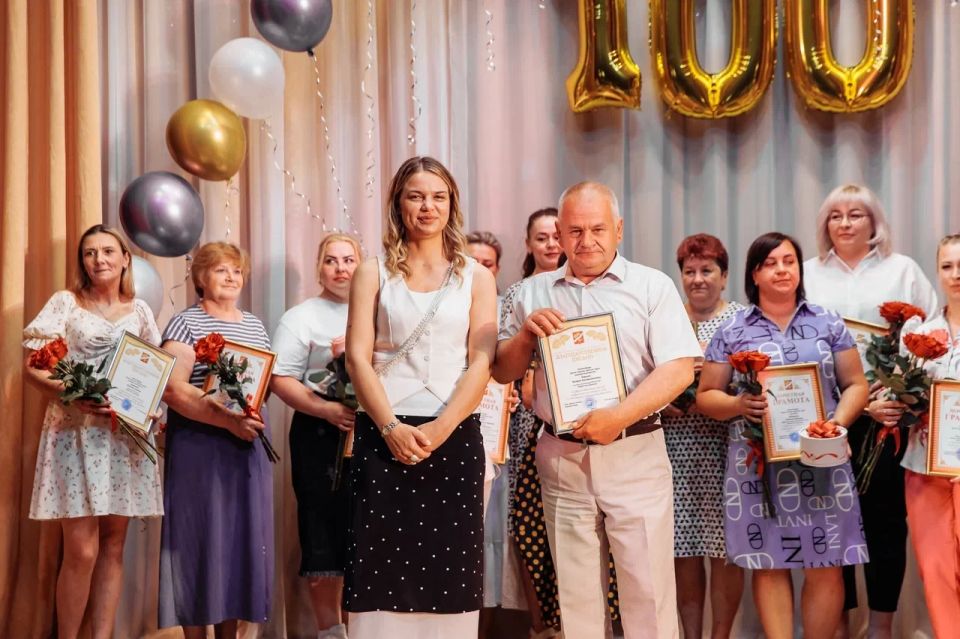 100 лет заботы!. В 1926 году, на станции Куровская, на территории бывшего Спасо-Преображенского мужского монастыря был создан инвалидный дом «Рабочее дело» 100 лет заботы!. В 1926 году, на станции Куровская, на территории бывшего Спасо-Преображенского мужского монастыря был создан инвалидный дом «Рабочее дело»