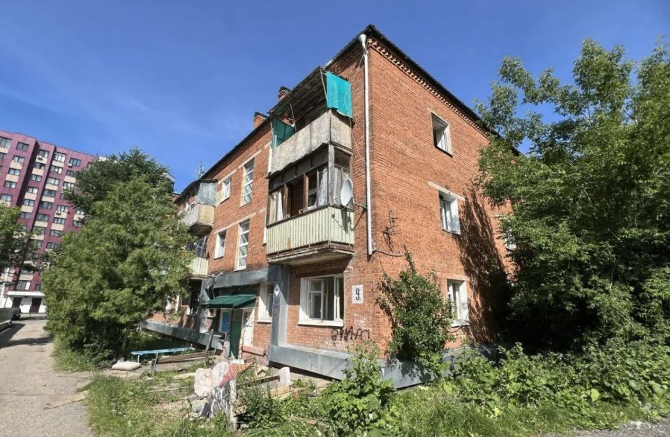 Парковка появится на месте снесенного аварийного дома в Звенигороде Парковка появится на месте снесенного аварийного дома в Звенигороде