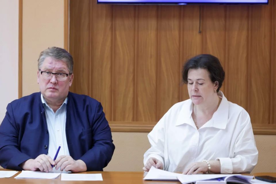 В округе прошло заседание комиссии по делам несовершеннолетних и защите их прав В округе прошло заседание комиссии по делам несовершеннолетних и защите их прав