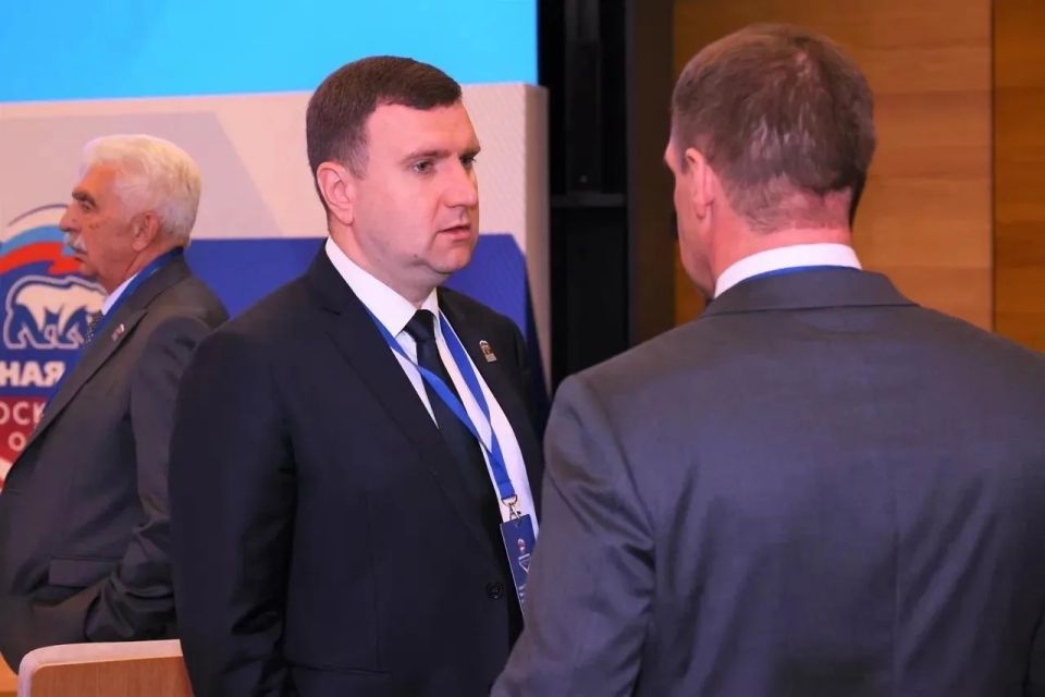 «Единая Россия» определила делегатов на партийный съезд «Единая Россия» определила делегатов на партийный съезд