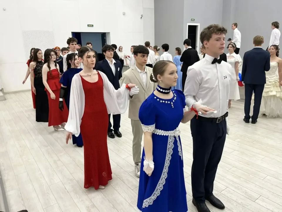 На базе МЦК - "Техникум имени С.П.Королёва" состоялся подмосковный "Бал Амбассадоров" "Профессионалитета" На базе МЦК - "Техникум имени С.П.Королёва" состоялся подмосковный "Бал Амбассадоров" "Профессионалитета"