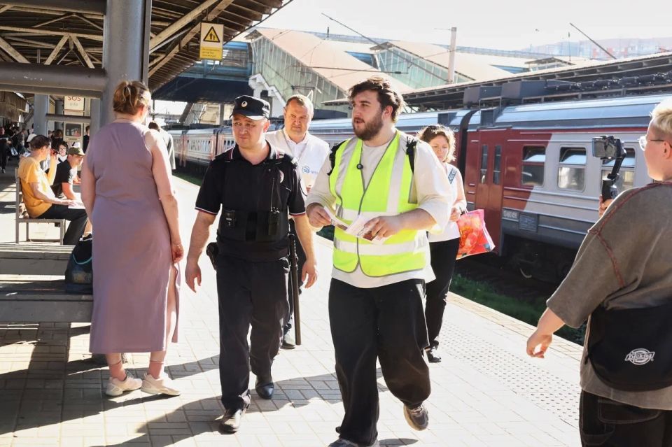Очередной рейд по безопасности прошел на станции Мытищи Очередной рейд по безопасности прошел на станции Мытищи