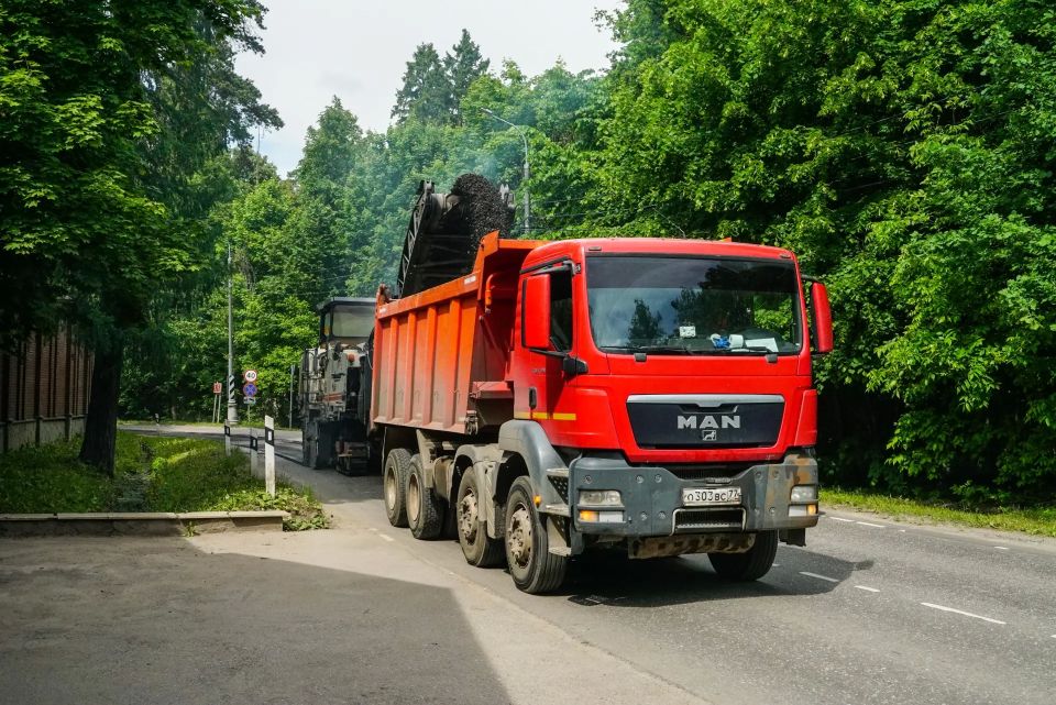 В Химках продолжают обновление дорожной сети В Химках продолжают обновление дорожной сети