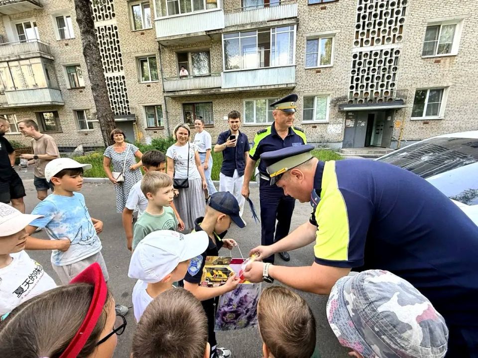 Пусть у каждого маленького россиянина сбываются самые заветные мечты! Пусть у каждого маленького россиянина сбываются самые заветные мечты!