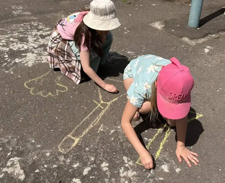 Транспортные полицейские линейного отдела полиции на станции Унеча провели мероприятие в преддверии празднования «Дня России» Транспортные полицейские линейного отдела полиции на станции Унеча провели мероприятие в преддверии празднования «Дня России»
