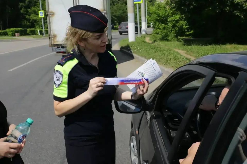 Подольским автомобилистам напомнили о важности взаимного уважения в дорожном потоке Подольским автомобилистам напомнили о важности взаимного уважения в дорожном потоке