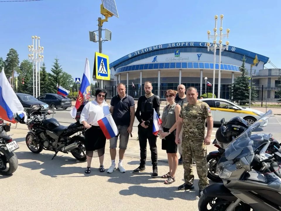 В Ступино состоялся автомотопробег в честь Дня России В Ступино состоялся автомотопробег в честь Дня России