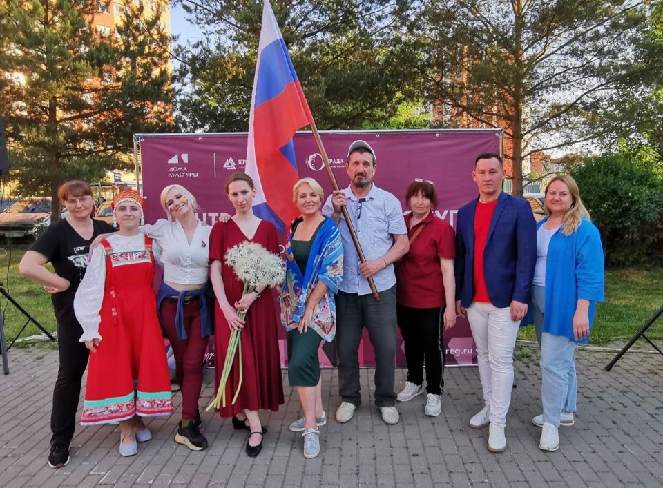 В Путилково на Площади любви состоялся праздник В Путилково на Площади любви состоялся праздник