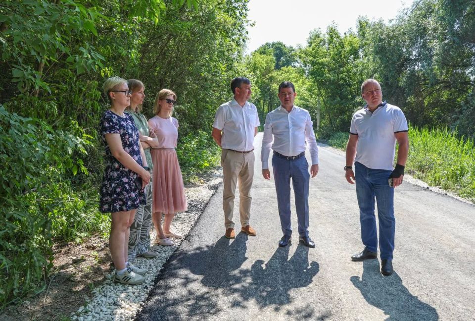 Глава Раменского округа посетил объекты комплексного благоустройства по адресам: посёлок Красный Октябрь, д. 35б и деревни Старково
