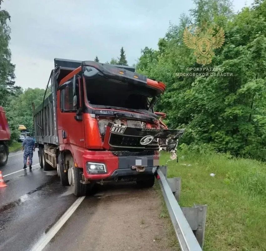 Одинцовская городская прокуратура контролирует установление обстоятельств ДТП с участием рейсового микроавтобуса, в котором погибли и пострадали люди