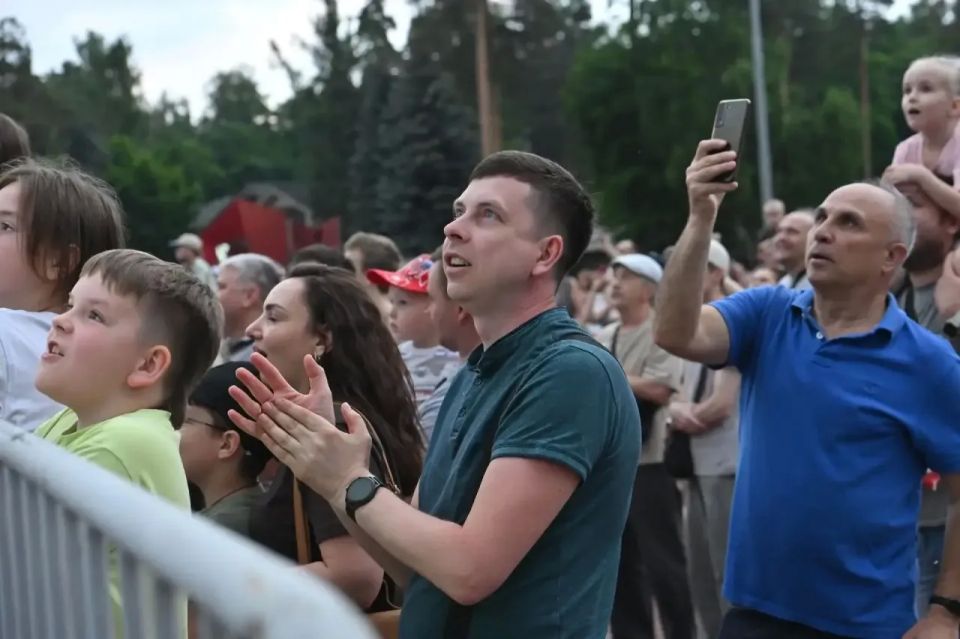 Зрелищное мотошоу прошло в Балашихе Зрелищное мотошоу прошло в Балашихе