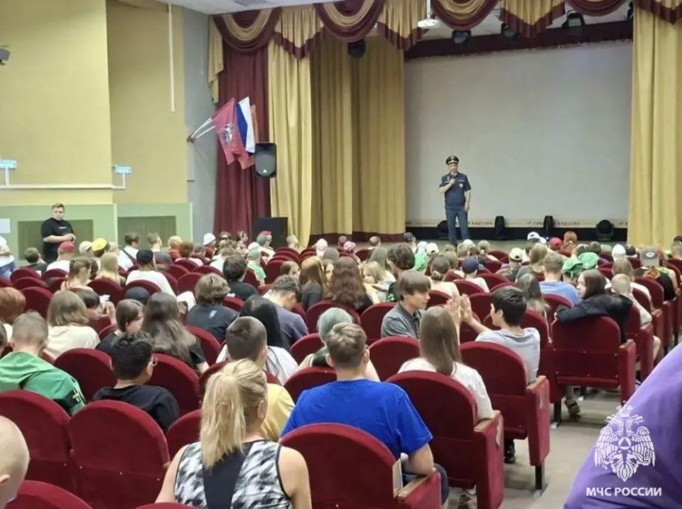 Безопасные каникулы: в «Власьево» прошел День пожарной безопасности Безопасные каникулы: в «Власьево» прошел День пожарной безопасности