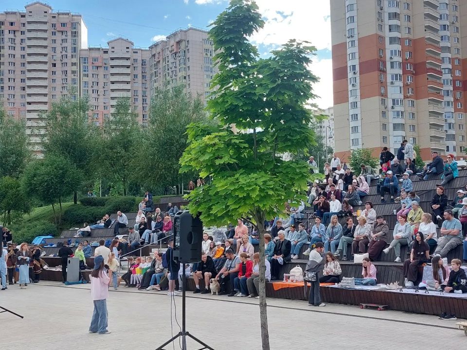 #ПрямоСейчас на Живописной набережной в Павшинской пойме проходит мероприятие «Летний вечер у реки» #ПрямоСейчас на Живописной набережной в Павшинской пойме проходит мероприятие «Летний вечер у реки»