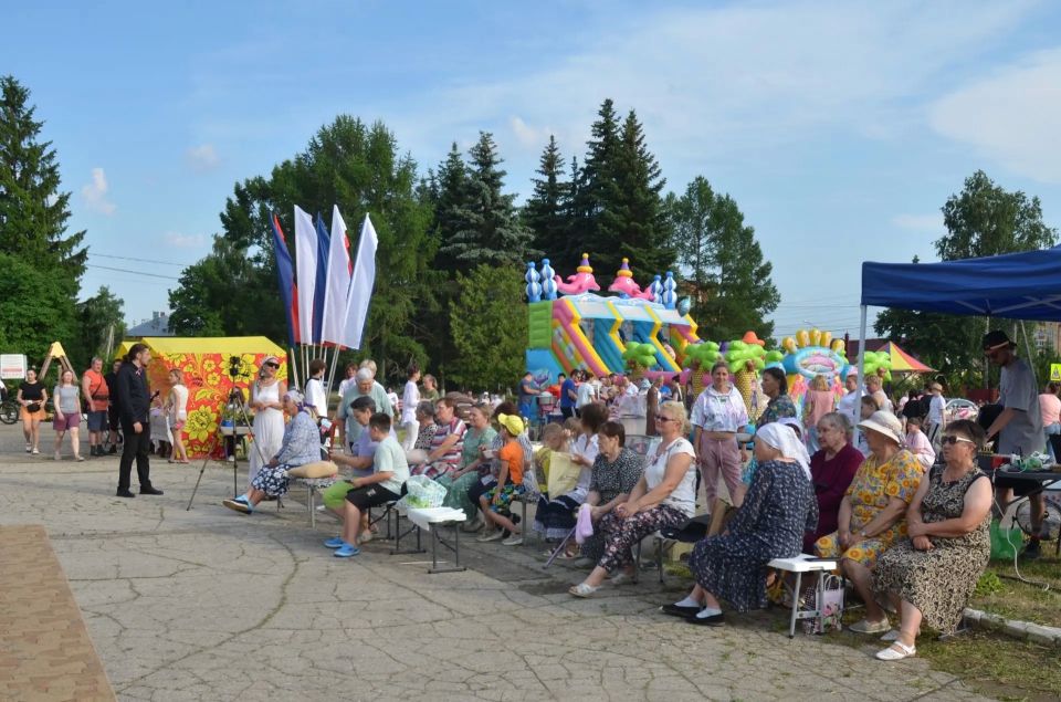 Городище отметило день рождения: концерт, аттракционы и фаер-шоу Городище отметило день рождения: концерт, аттракционы и фаер-шоу