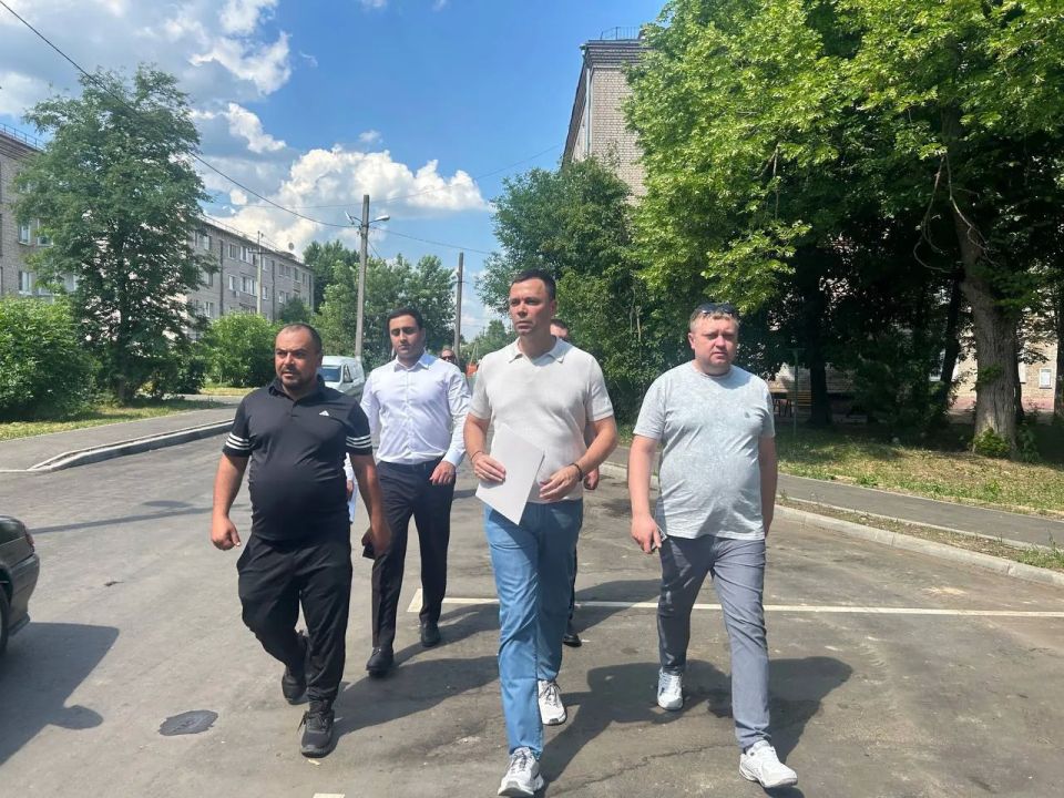 Заместитель министра оценил ход работы по благоустройству в Рузе и Истре Заместитель министра оценил ход работы по благоустройству в Рузе и Истре