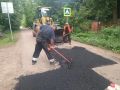 В городе продолжаются ремонтные работы по восстановлению дорожного полотна