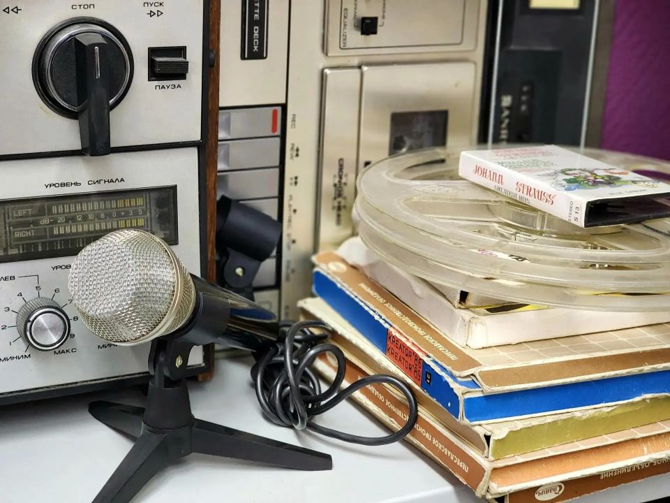 В Реутове учитель превратил личную коллекцию в школьный музей В Реутове учитель превратил личную коллекцию в школьный музей