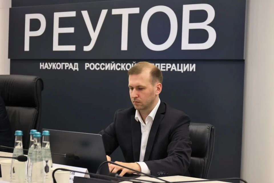 Провел оперативное совещание с заместителями и руководителями профильных управлений администрации Провел оперативное совещание с заместителями и руководителями профильных управлений администрации