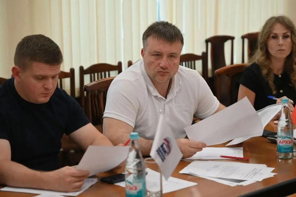 Глава городского округа Серпухов Алексей Шимко провёл личный приём граждан Глава городского округа Серпухов Алексей Шимко провёл личный приём граждан