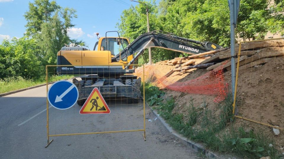 В Красноармейске на улице Гагарина начались активные работы по модернизации сетей теплоснабжения В Красноармейске на улице Гагарина начались активные работы по модернизации сетей теплоснабжения