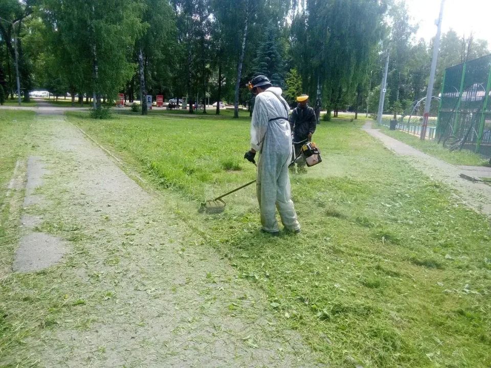 Сотрудники МБУ «Благоустройство СП» продолжают наводить порядок во всех населённых пунктах Сергиево-Посадского округа