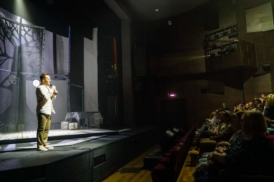 Большой вечер Чехова: в Химках прошла премьера спектакля по русской классике Большой вечер Чехова: в Химках прошла премьера спектакля по русской классике